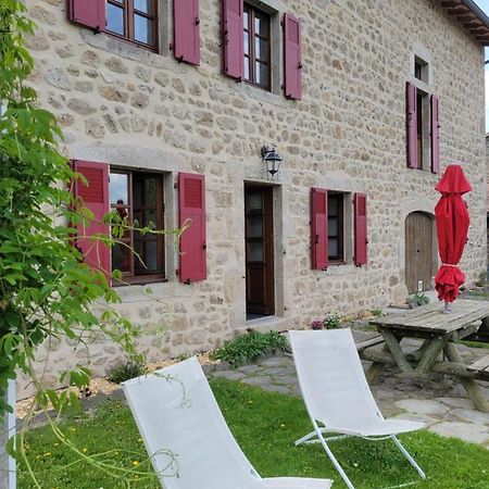 Se Reconnecter A La Nature Au Gite 3 Etoiles De Montager A Saint Andre De Chalencon Exterior photo