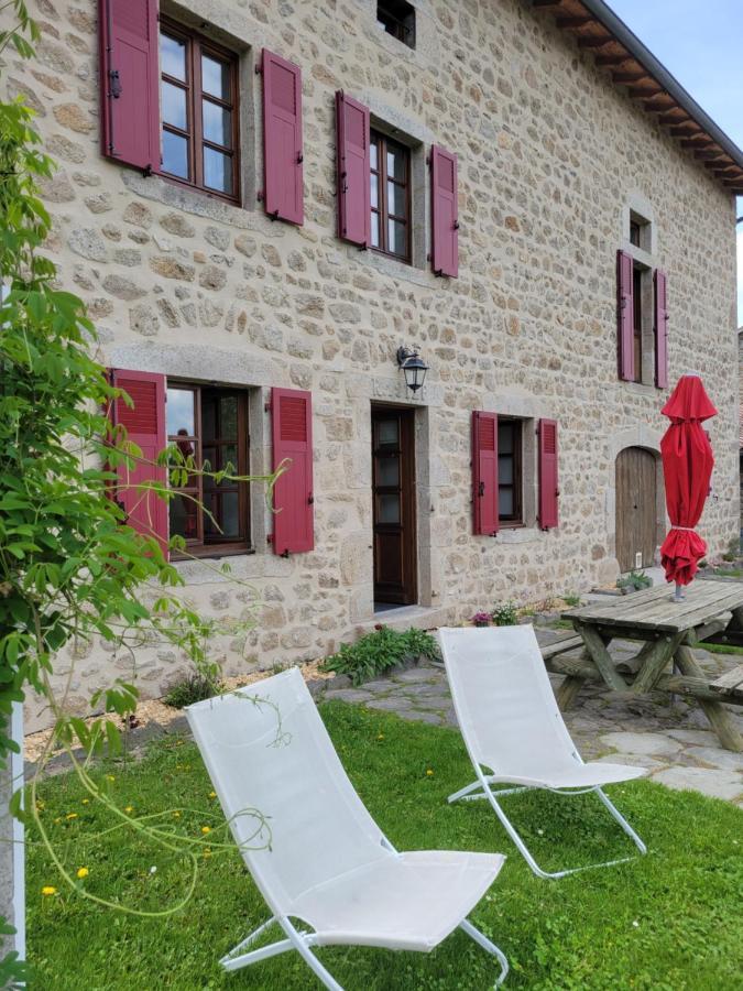 Se Reconnecter A La Nature Au Gite 3 Etoiles De Montager A Saint Andre De Chalencon Exterior photo
