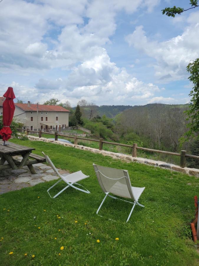 Se Reconnecter A La Nature Au Gite 3 Etoiles De Montager A Saint Andre De Chalencon Exterior photo