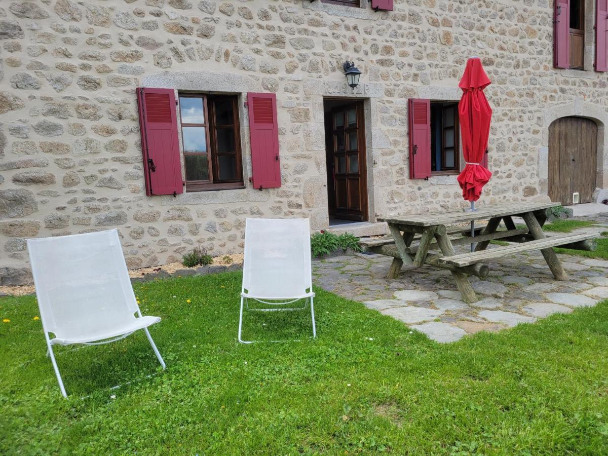 Se Reconnecter A La Nature Au Gite 3 Etoiles De Montager A Saint Andre De Chalencon Exterior photo